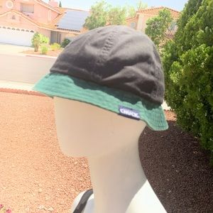 Chuck bucket hat black and green 100% cotton one size